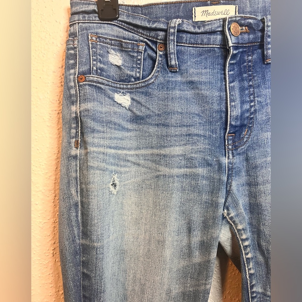 Madewell 9" High-Rise Skinny Jeans in Winifred Wash: Drop-Hem Edition 29 - Picture 6 of 13